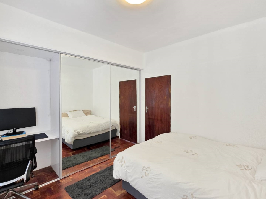 2 Bedroom Property for Sale in Oranjezicht Western Cape